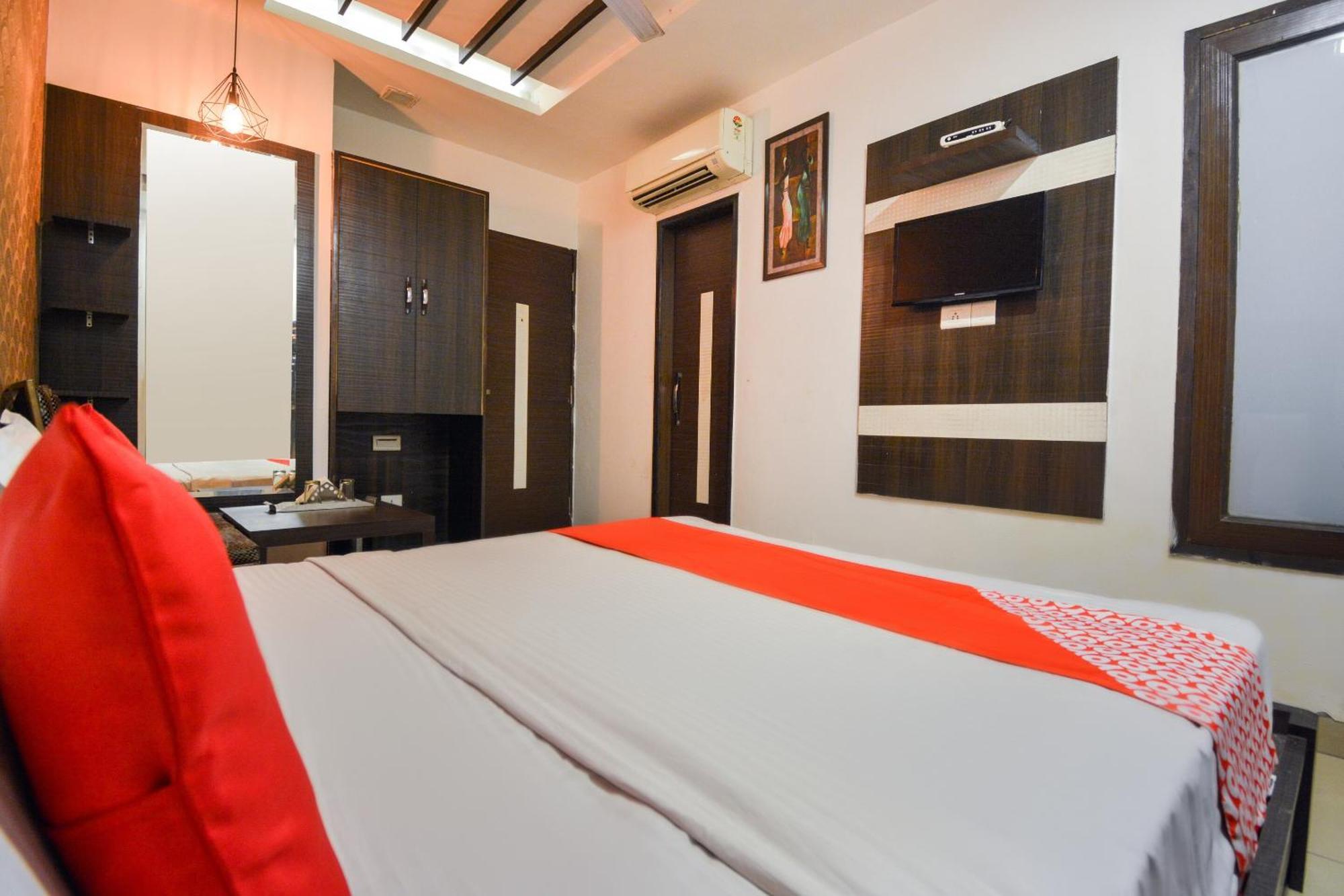 Hotel O Lexis Ludhiana Exterior photo