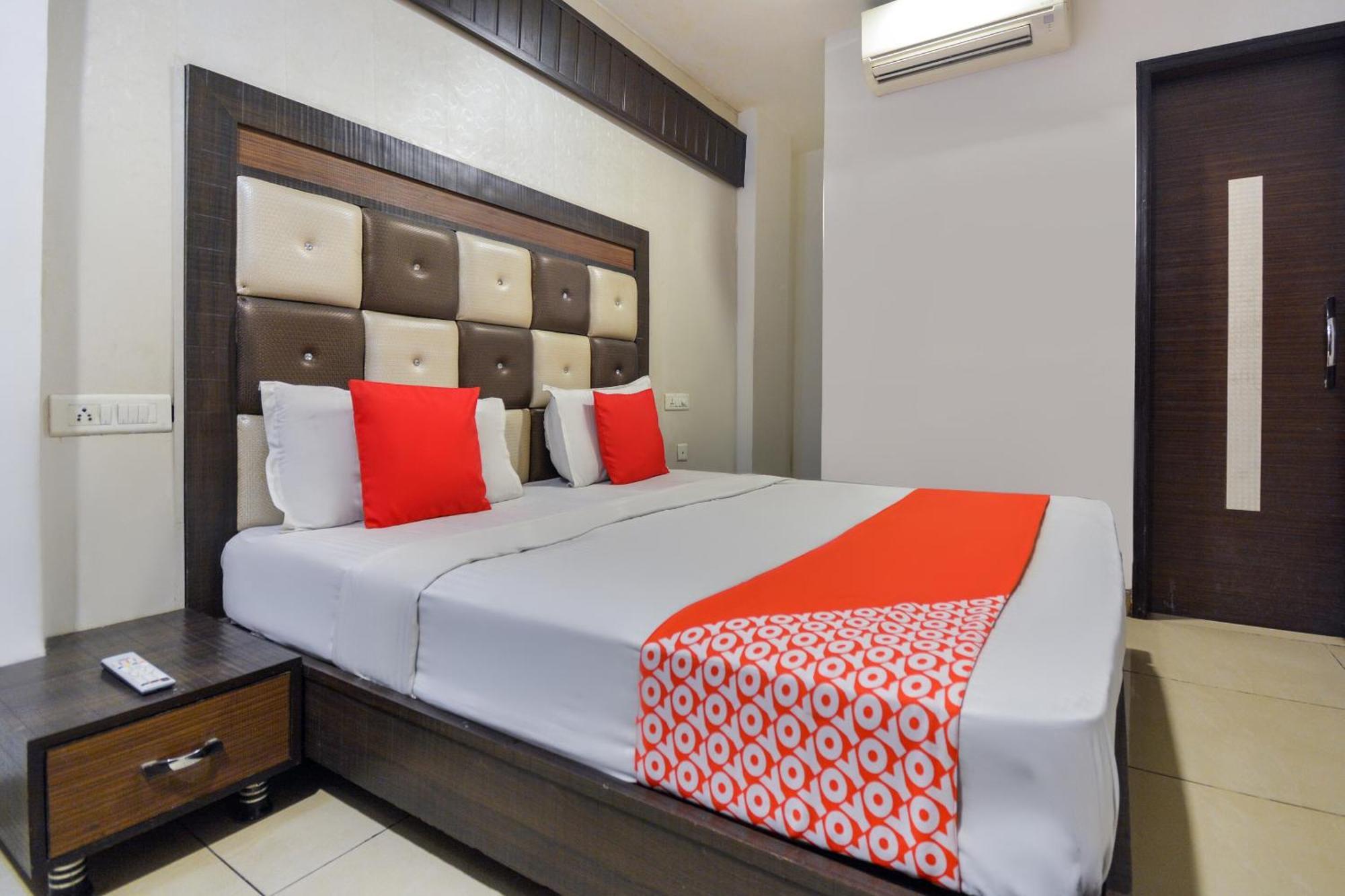 Hotel O Lexis Ludhiana Exterior photo